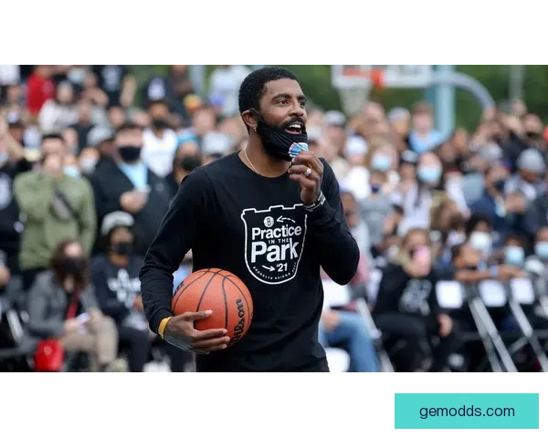 昔日国王归来阿德里亚诺重返国际米兰视察训练基地引发球迷热议 昔日国王归来阿德里亚诺重返国际米兰视察训练基地引发球迷热议